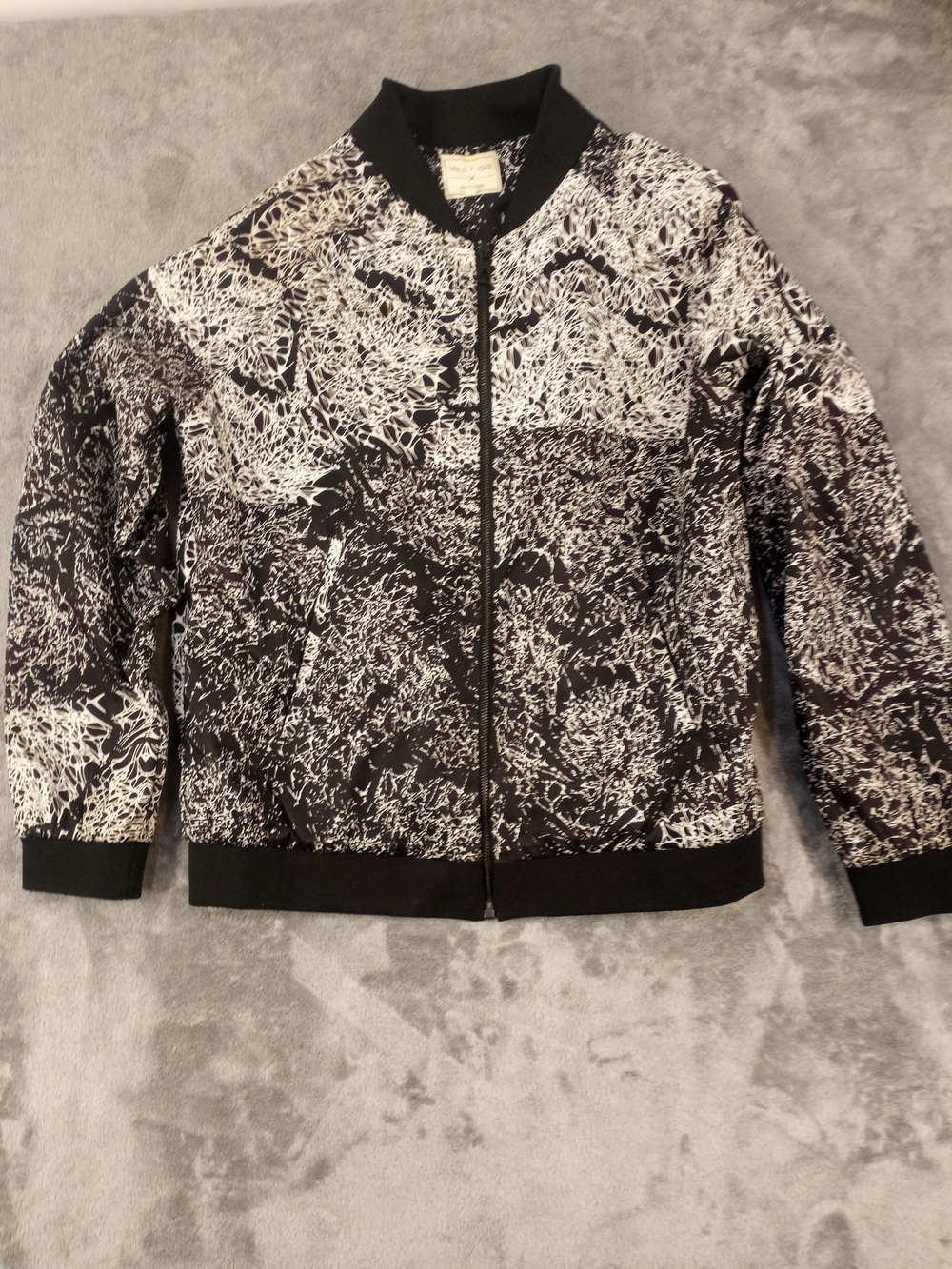 Elevenparis LIFE IS A Joke men's Abstract Black & White Bomber Jacket SZ Large